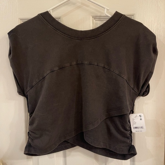 Free People Tops - NWT FREE PEOPLE CROP TOP CRISS CROSS HEM